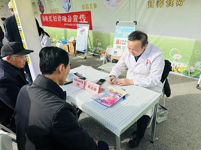 聚焦“雙交會(huì)” 科技之春農(nóng)味足，專(zhuān)家坐“診”開(kāi)“方”忙